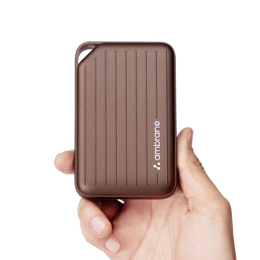 Line 10 Powerbank – Compact Power, Refined Design